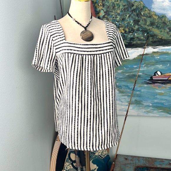 ⭐️Lucky Brand,Slimming,Vertical Striped Black/Cream,Top,Pull-Over,Size L - Picture 9 of 12